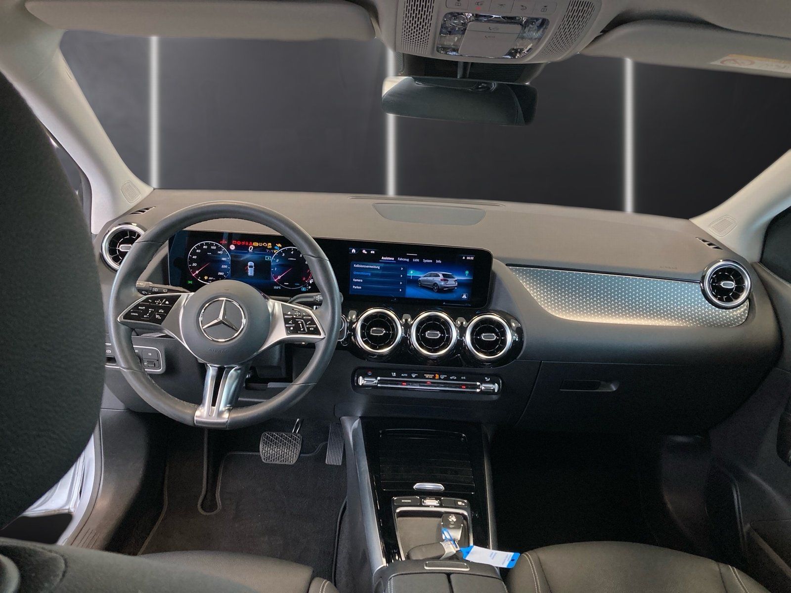 Fahrzeugabbildung Mercedes-Benz B 200 Progressive Line*Night*18"*LED*Kamera*Navi