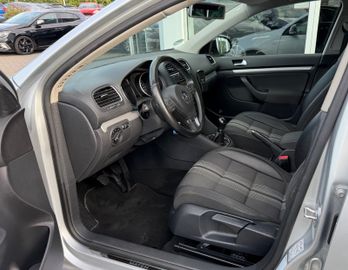 Volkswagen Golf - 5