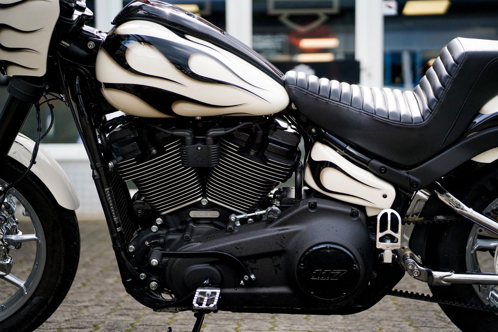 Fahrzeugabbildung Harley-Davidson FXLRS Low Rider S 117 cui - Clubstyle - Jekill