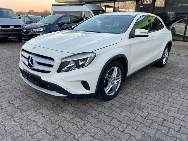 Mercedes-Benz GLA 200 /Automatik/Navi/Sauber