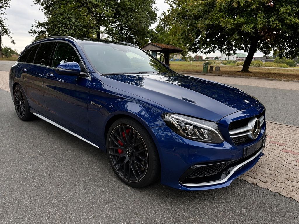 Image of Mercedes-Benz C 63 AMG
