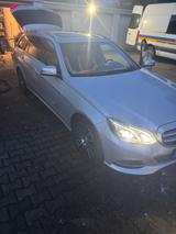 Mercedes-Benz E 250 BlueTEC 4MATIC T ELEGANCE Autom. ELEGANCE - Mercedes-Benz E 250 in Duisburg