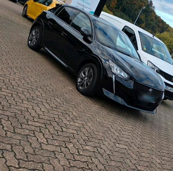 Image of Peugeot e-208