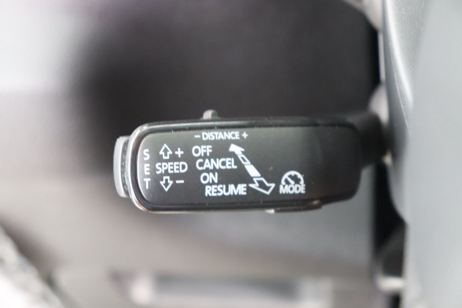 Fahrzeugabbildung SKODA Karoq 4x4 Memory * Navi * DSG * LED * AHK