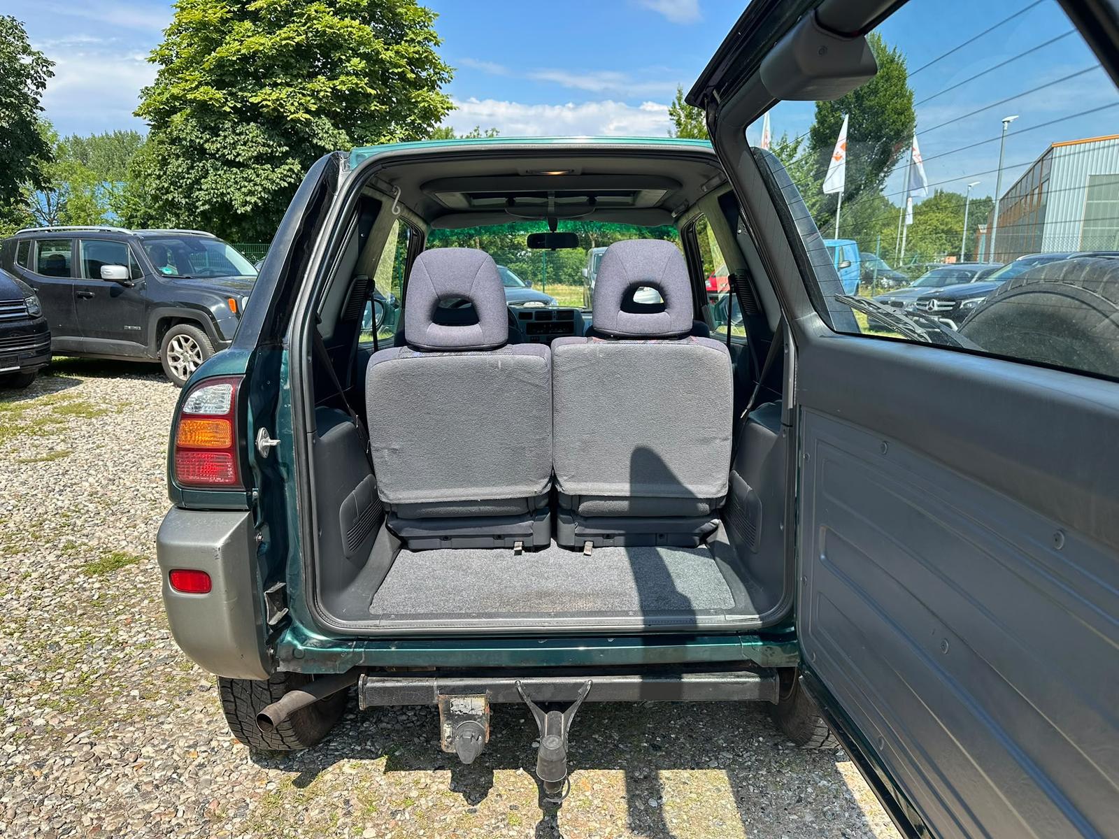 Toyota RAV4 Automatik 4x4* AHK* Klima* 