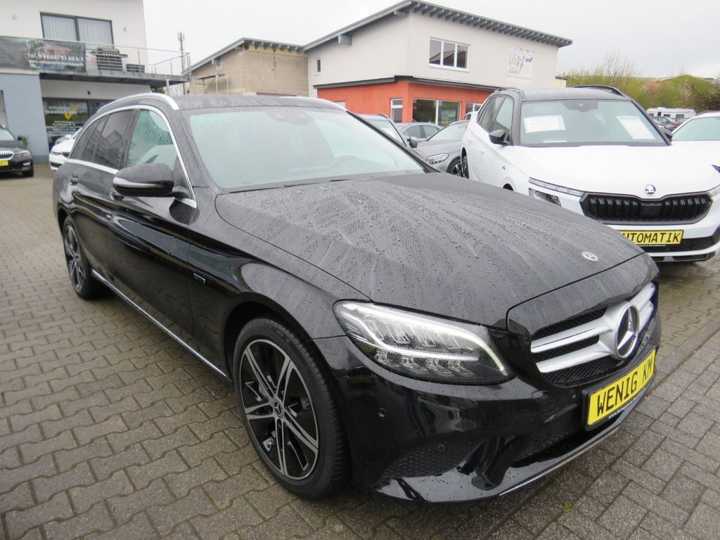 Image of Mercedes-Benz C 220