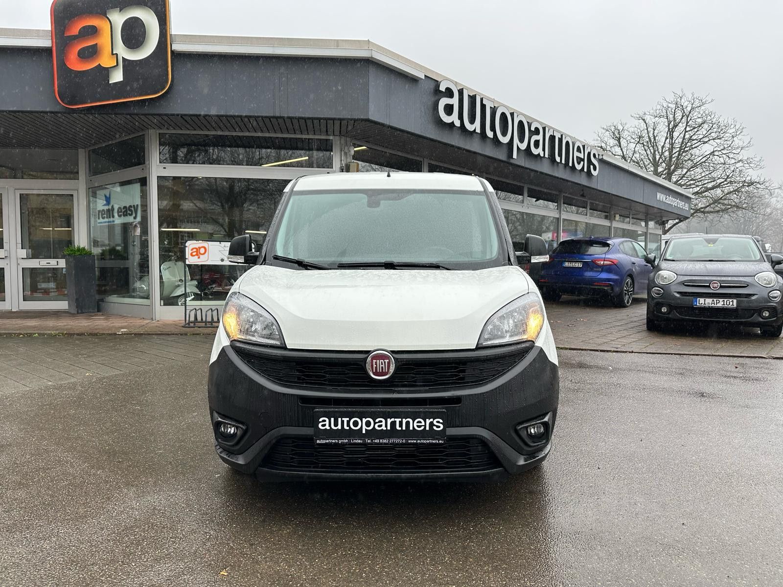 Fahrzeugabbildung Fiat Doblo 1.6 SX 3 Sitze NAVI KAMERA GARANTIE 12/202