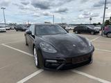 Porsche Panamera Turbo Executive Turbo Executive 1. Hand
