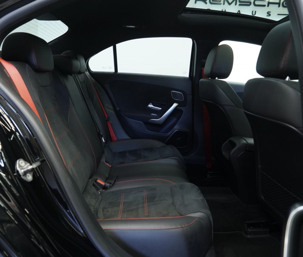 Mercedes Benz A 35 Amg