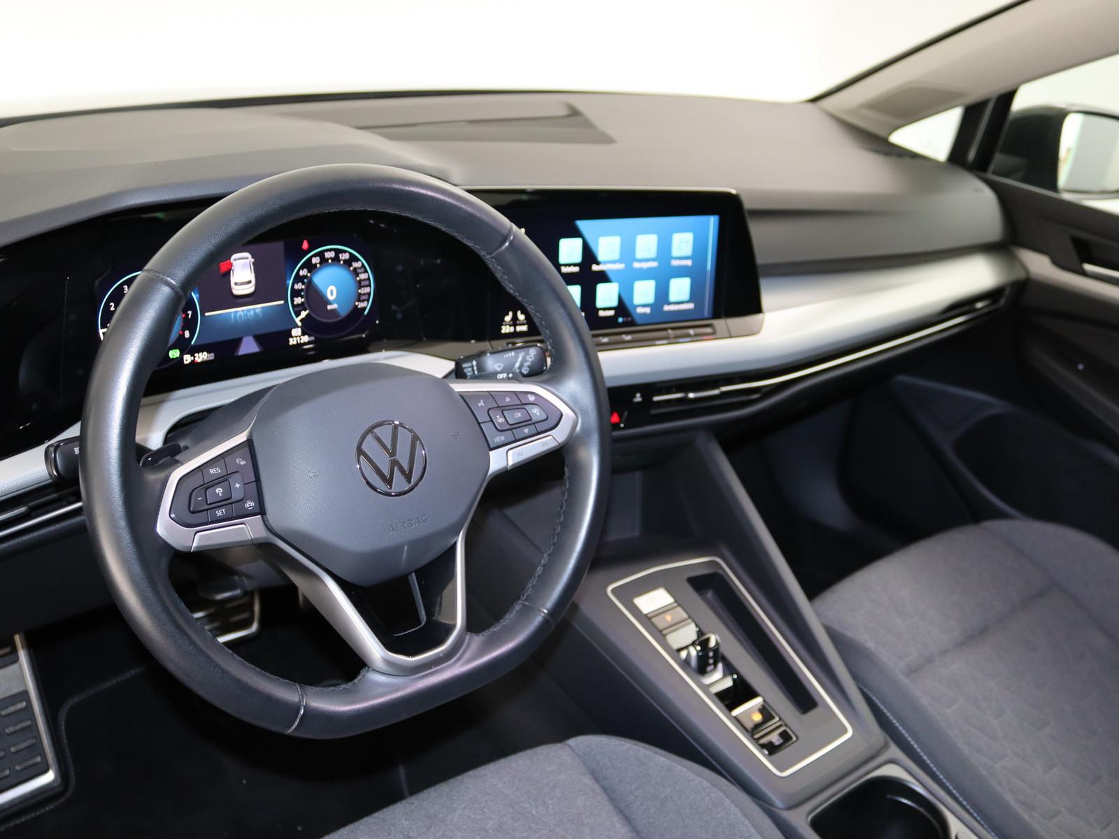 Volkswagen Golf VIII 1.0 eTSI Move LED SHZ PDC KLIMA, миниатюра 9