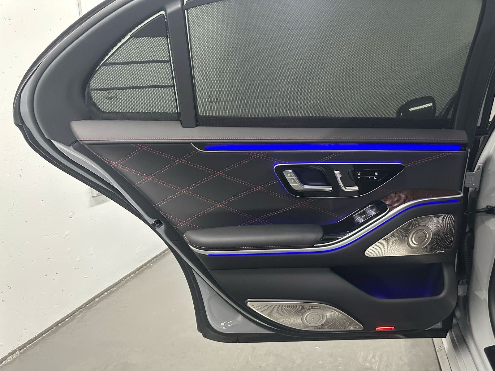Fahrzeugabbildung Mercedes-Benz S 63 E Performance L *EDITION1*KERAMIK*PANORAMA*