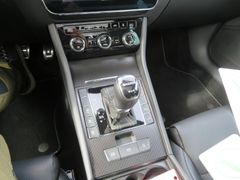 SKODA Superb Combi 2.0 TDI Sportline 4x4 Nav Pan Sthzg SKODA Superb Combi 2.0 TDI Sportline 4x4 Nav Pan Sthzg