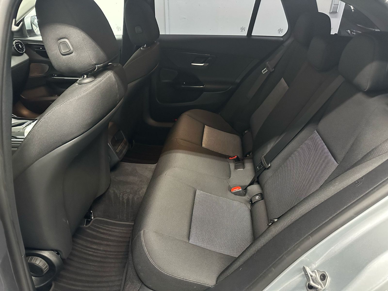 Fahrzeugabbildung Mercedes-Benz C 200 d T Auto AVANTGARDE*KAMERA*DISTRO*SPUR*AHK