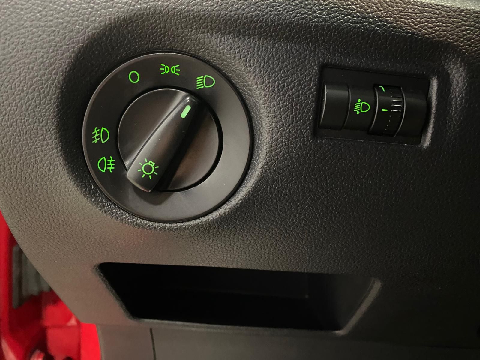 Fahrzeugabbildung SKODA Fabia PDC+SITZ-HEIZ+ALU
