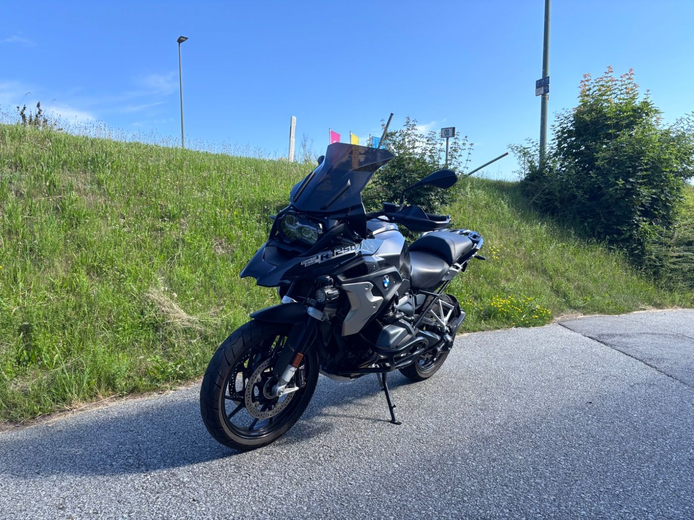 Fahrzeugabbildung BMW R 1250 GS Triple Black 4 Pakete, sehr gepflegt,