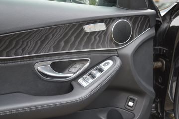 Mercedes-Benz C 180 T CGI  7G-Tronic Avantgarde AHKPanoLEDN