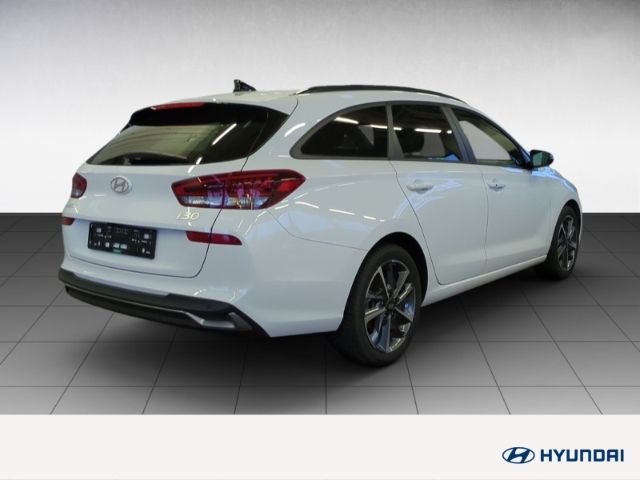 Fahrzeugabbildung Hyundai i30 FL Kombi (MY25) 1.5 T-GDI (140 PS) 48V 7-DCT