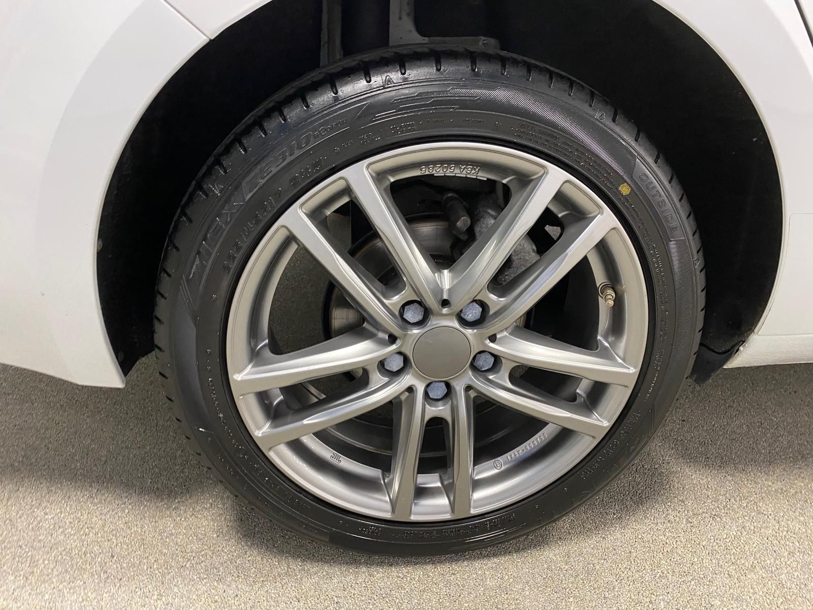 Fahrzeugabbildung SKODA Octavia Ambition 1.5 TSI APP+KLIMA+PDC+SITZHEIZ+