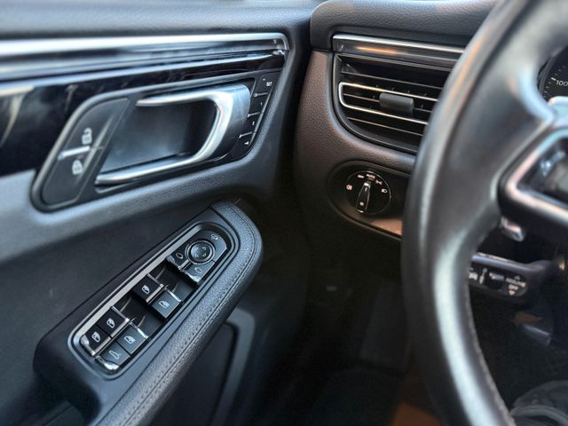 Porsche Macan S/ 18 WEGE/ PASM/ PANORAMA/ 21"