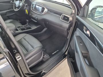 KIA Sorento - 9