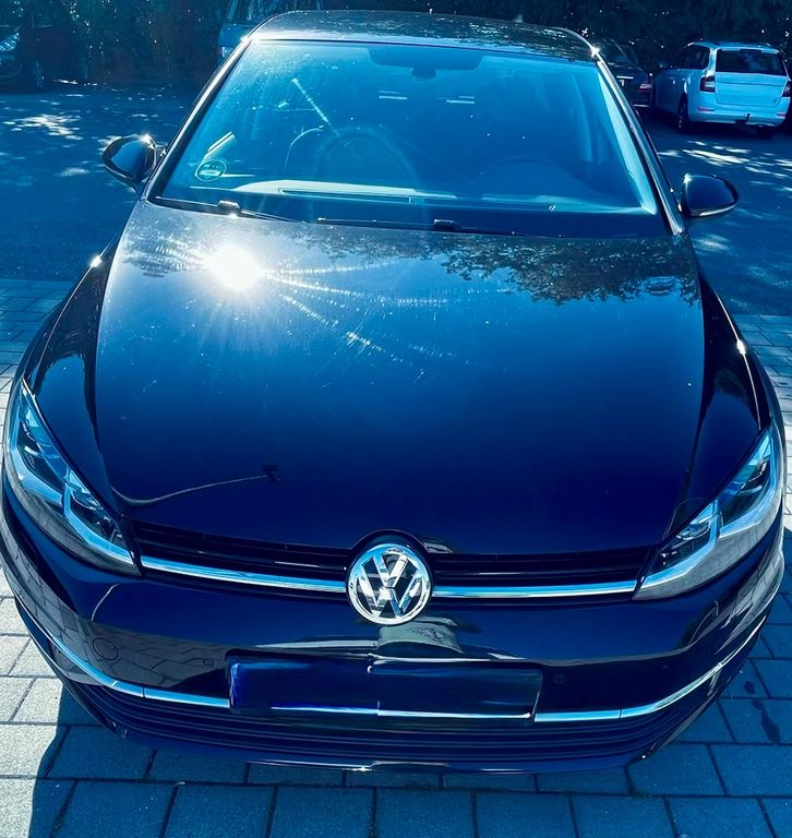 Image of Volkswagen Golf