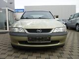 Opel Vectra Läuft auf 3zylinder !!! - gebrauchte Opel Vectra aus dem Jahr 1996