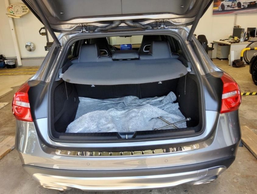 Fahrzeugabbildung Mercedes-Benz GLA 200 Score AUTOMATIK XENON PLA erst 23.200km