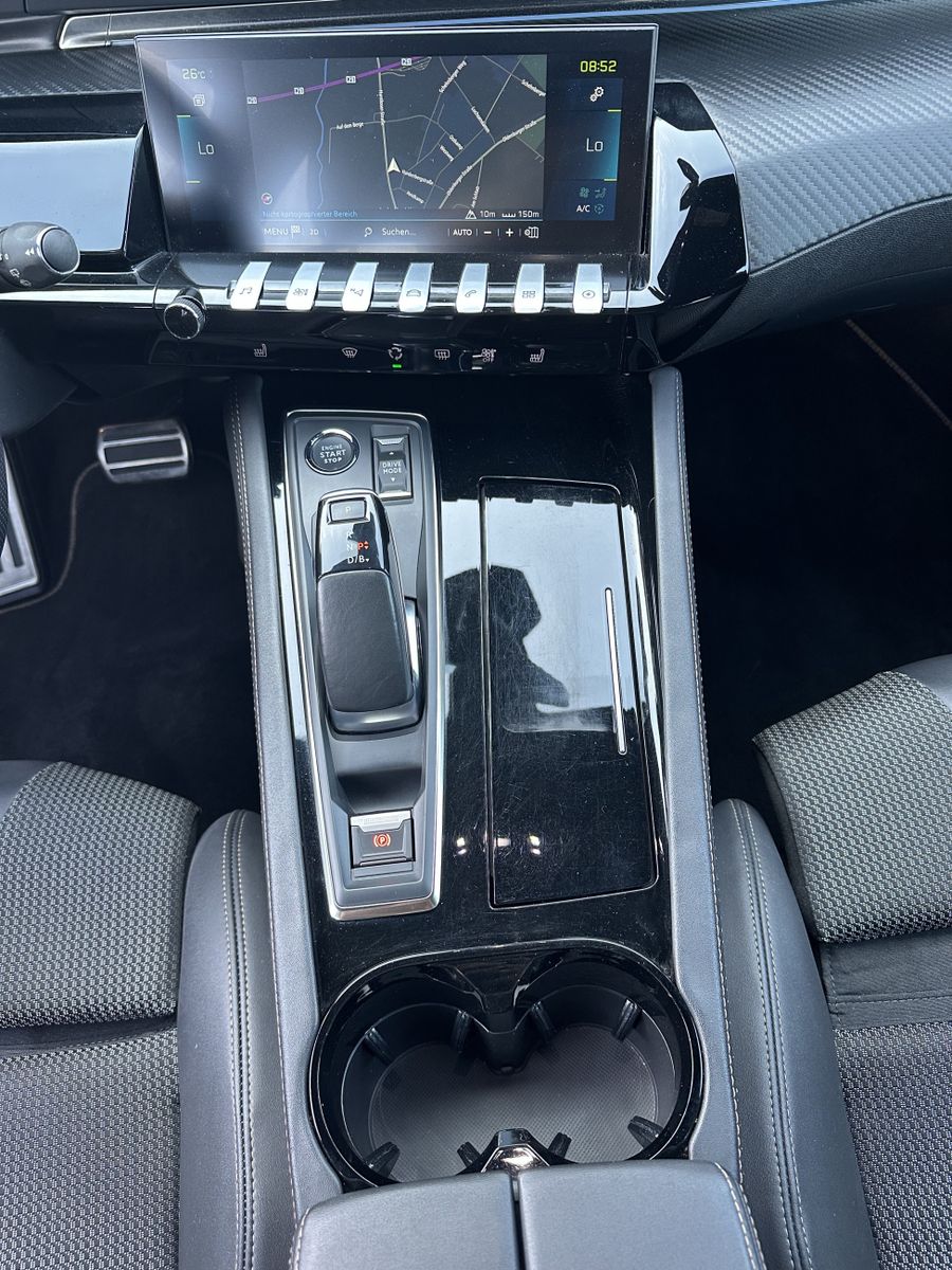 Fahrzeugabbildung Peugeot 508 SW Hybrid 225 GT NAV+LED+ACC+KAM+18ZOLL+VC