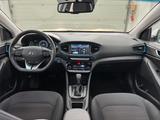 Hyundai IONIQ 1.6 Style Hybrid Navi Kamera 8x bereift - Hyundai IONIQ aus 2017