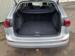 Fahrzeugabbildung Volkswagen Golf VIII Variant Life Navi LED RFK ACC StdHz