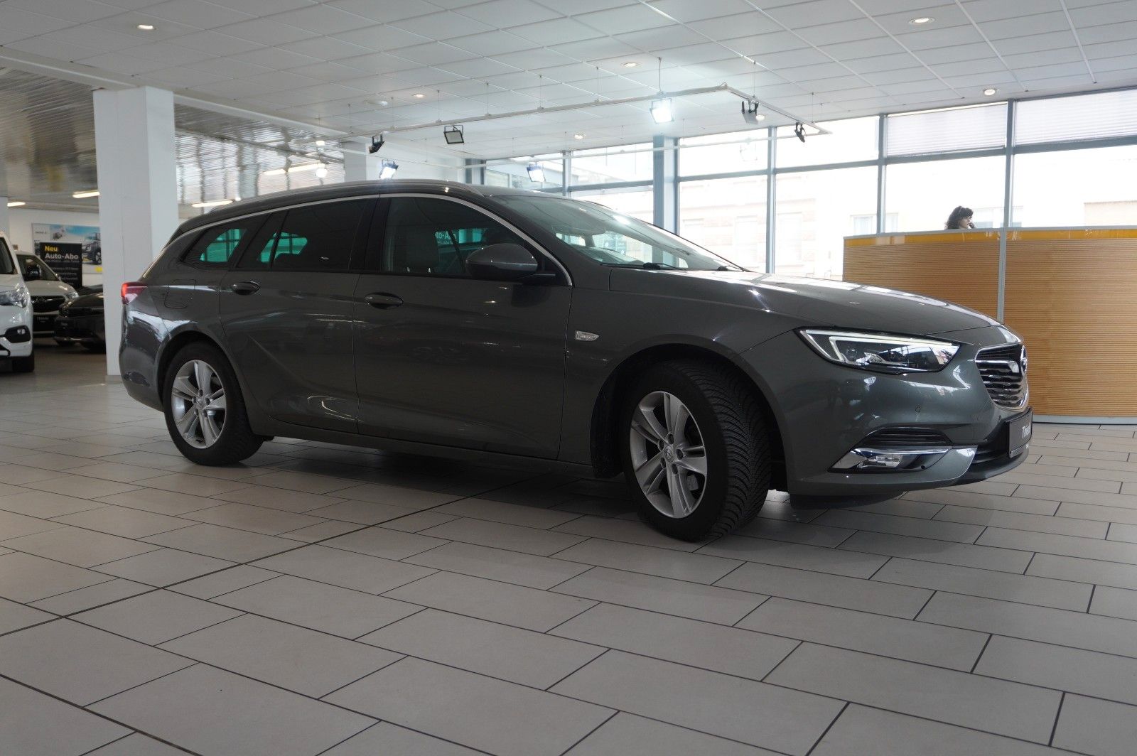 Fahrzeugabbildung Opel Insignia B ST 1.6D INNOV. NAVI/LED/KAMERA/SH/AHK