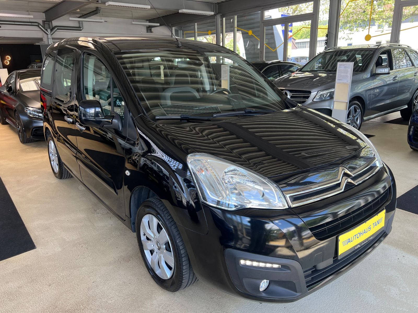 Fahrzeugabbildung Citroën Berlingo 1.6 Kombi Selection