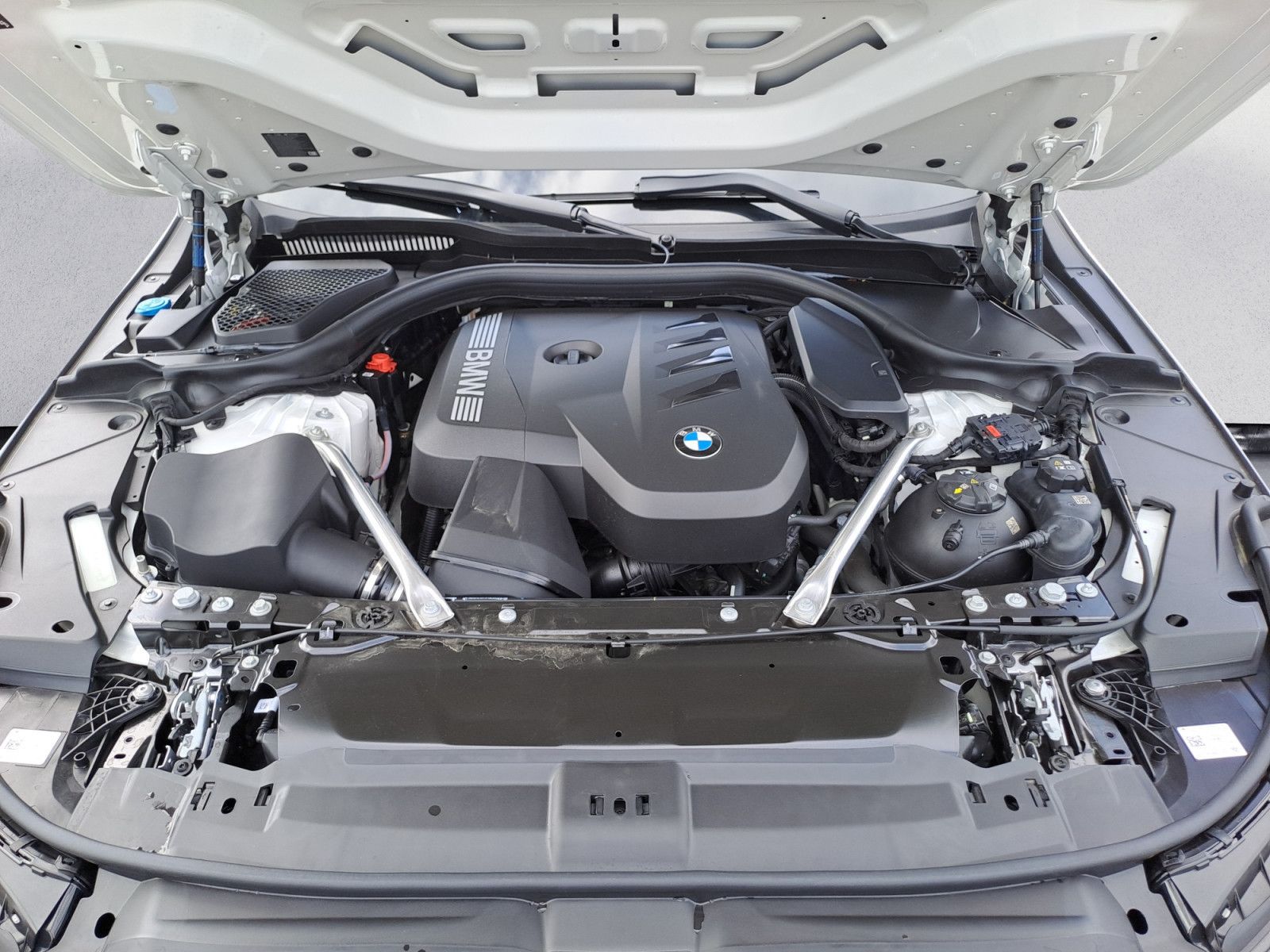 BMW 520i Touring M Sportpaket pro foto 16