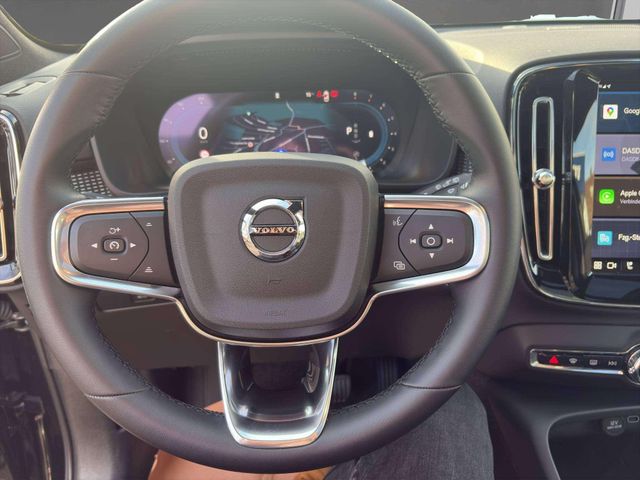Volvo XC40 Ultra Black Edition B3 Deal Attack bis 30.1