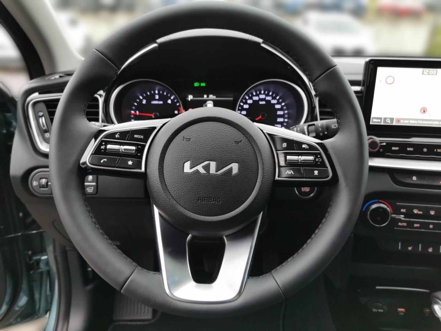 Kia Ceed_sw Spirit 1.6 CRDi Tech ACC Kamera JBL Navi