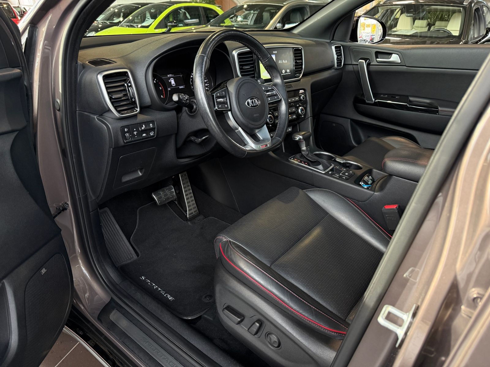 Fahrzeugabbildung Kia Sportage GT-Line AWD PANO AHK ACC