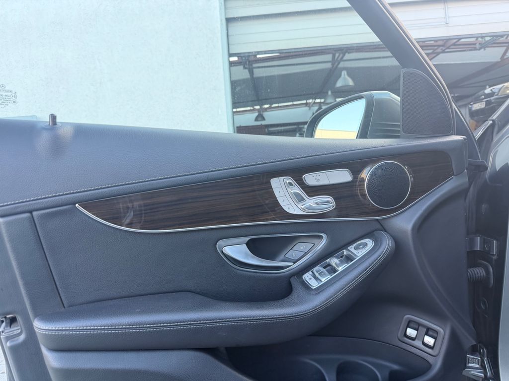 Mercedes-Benz GLC 220 – Bild 26