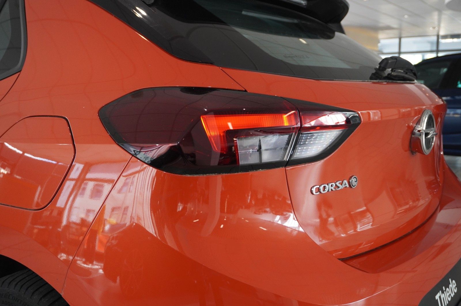 Fahrzeugabbildung Opel Corsa-e F EDITION 7KW NAVI/VIRT/TEMP/DAB/WÄRMEP.