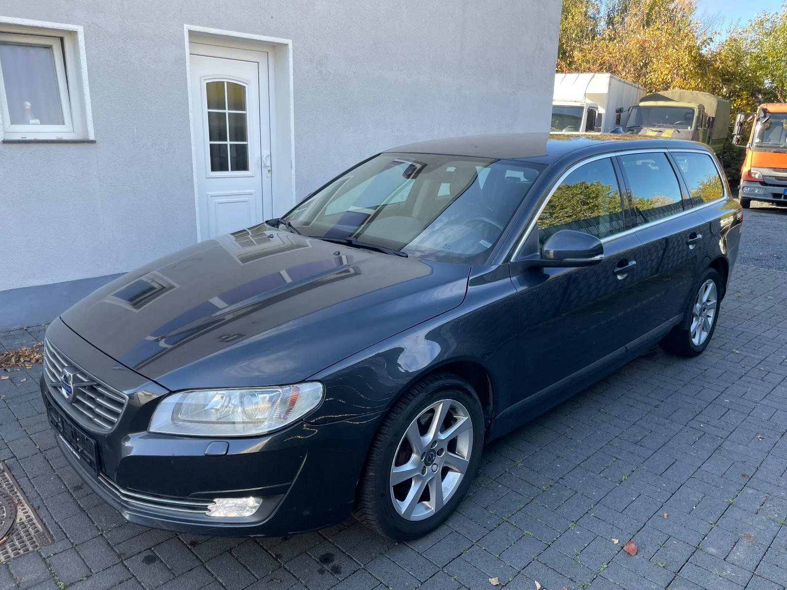 Volvo V70 2015 — photo 12