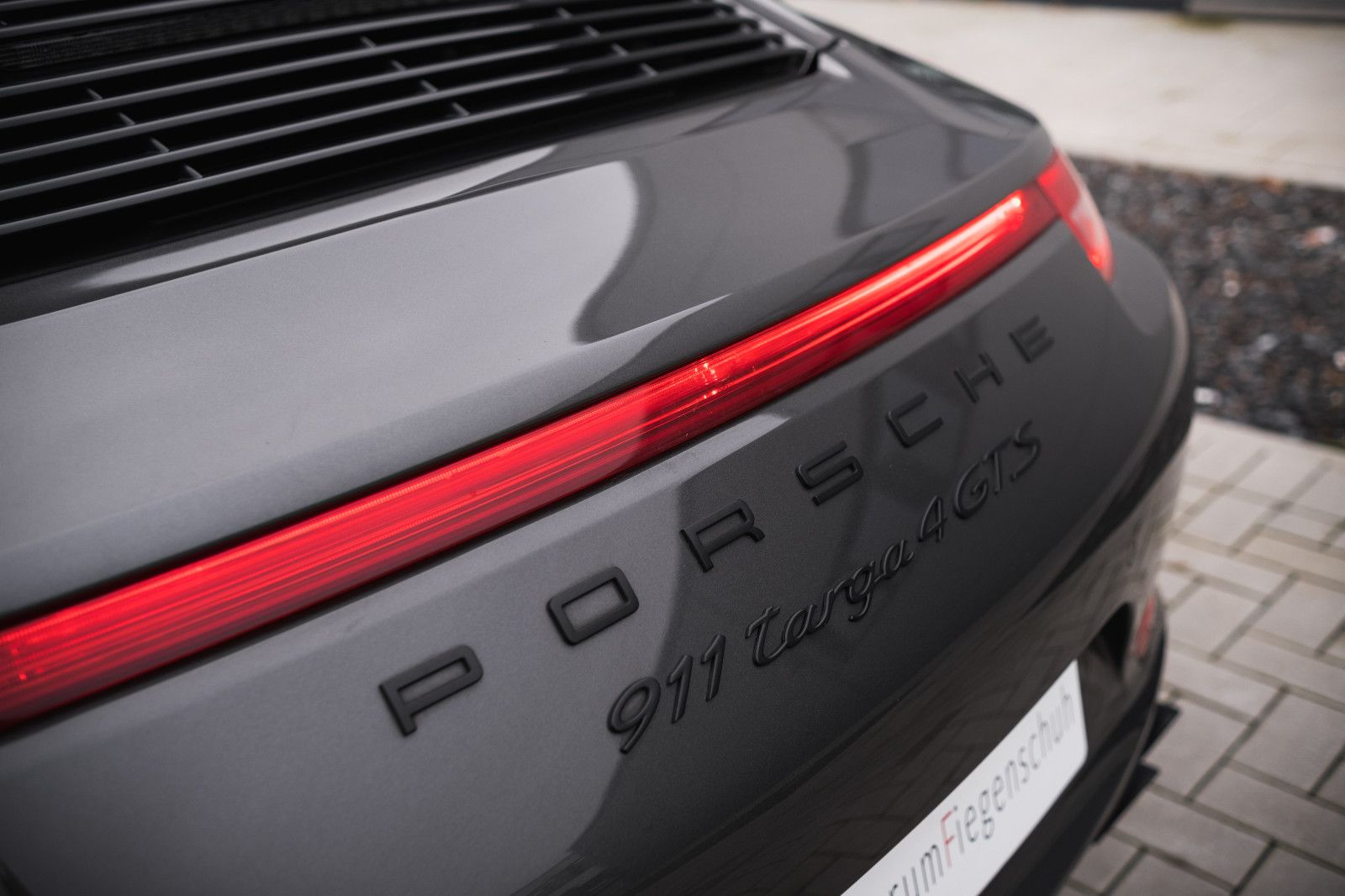 Fahrzeugabbildung Porsche 911/991.1 Targa 4 GTS-PDLS-Approved-PDK