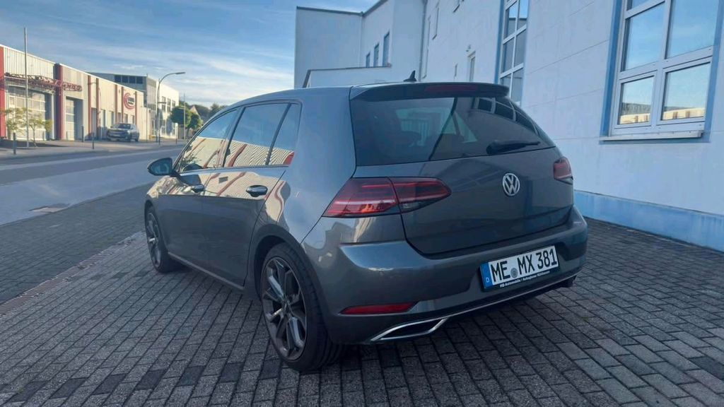 Image of Volkswagen Golf