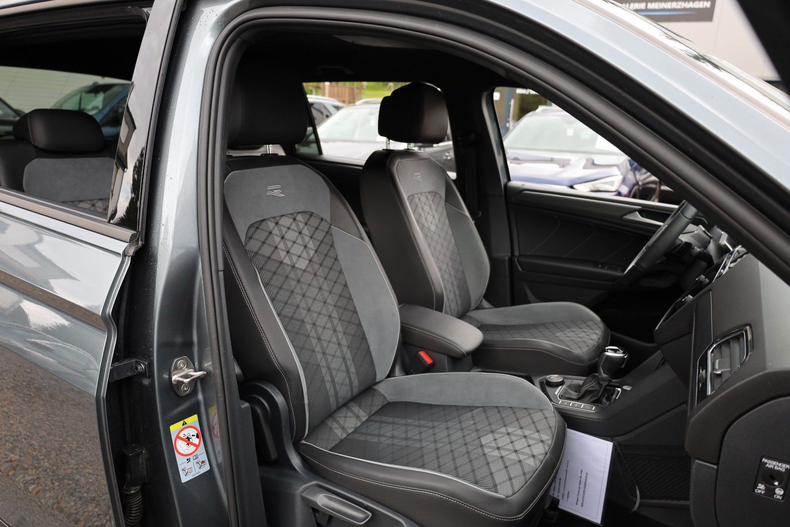 Volkswagen Tiguan Allspace R-Line 4Motion 7-SITZE KAMERA IQ foto 13