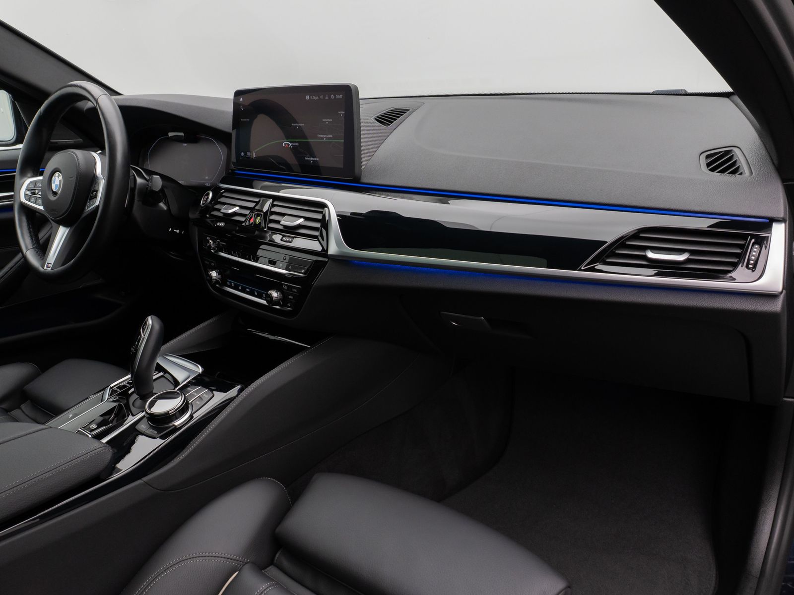 Fahrzeugabbildung BMW 540d xD M Sport Panoram Kamera Laser HUD DAB H/K