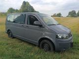 Volkswagen VW T5 Transporter Kombi Camper Motorradtra... - Volkswagen T5: Motor