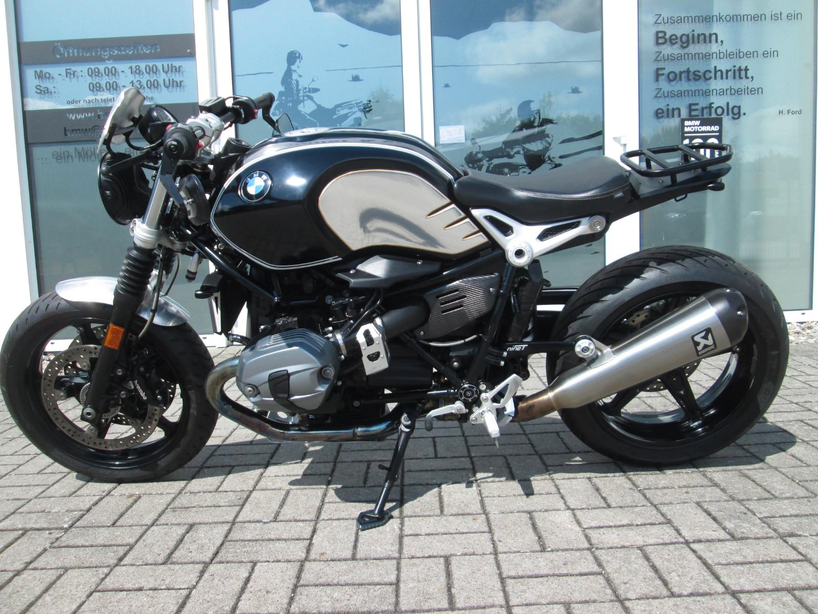 BMW Pure  / ABS Pro / LSL / LED / Akrapovic