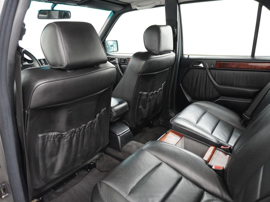 Mercedes-Benz E 500 E500 500E Schiebedach Becker navi Leder Cr