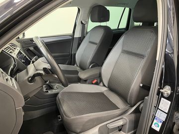 Volkswagen Tiguan - 10