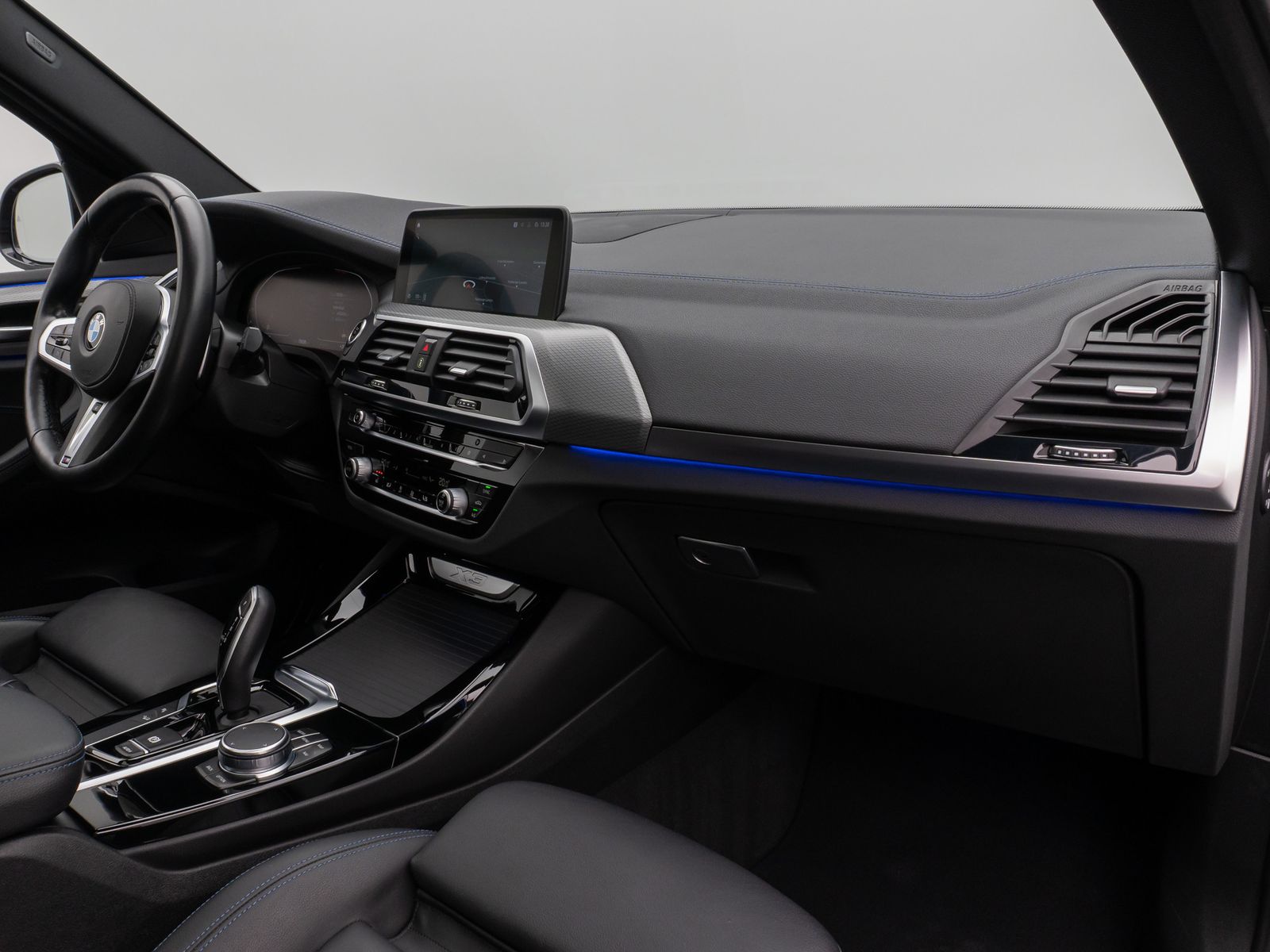 Fahrzeugabbildung BMW X3 xD30d M Sport Panorama Kamera HUD HiFi 19Zoll