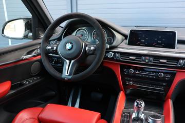 2018 BMW X5 M — миниатюра 35