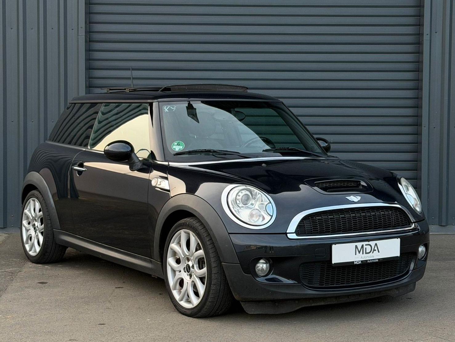 MINI Mini Cooper S CHILI/XENON/PANO/17-ZOLL/NAVI/2.HD